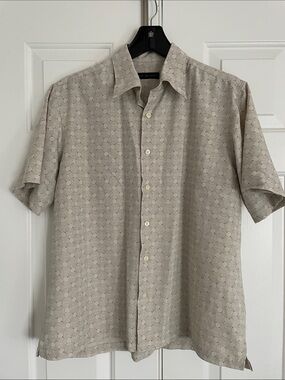 Men's Via Europa Short-Sleeve Button-Down Shirt in Light Taupe with Subtle Print